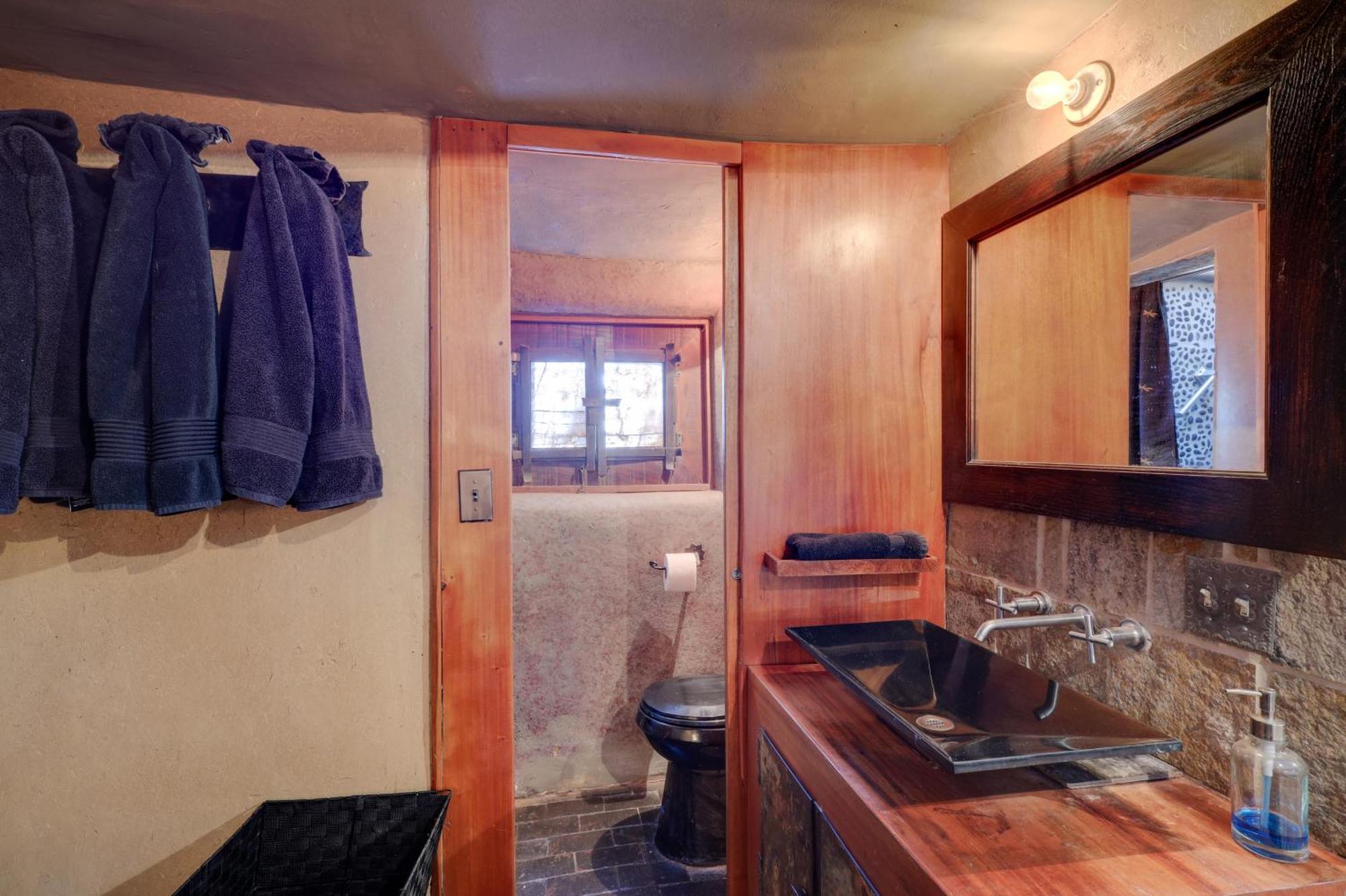 Adobe 2 Blocks To Downtown Plaza! * Santa Fe